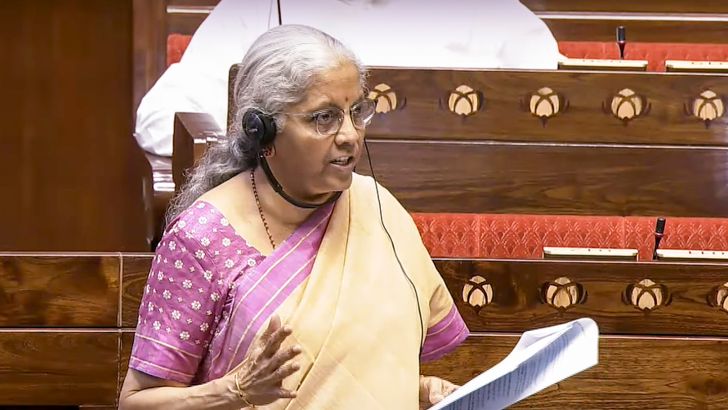 https://salarnews.in/public/uploads/images/newsimages/maannewsimage11082025_190921_Nirmala Sitharaman in LS.jpg